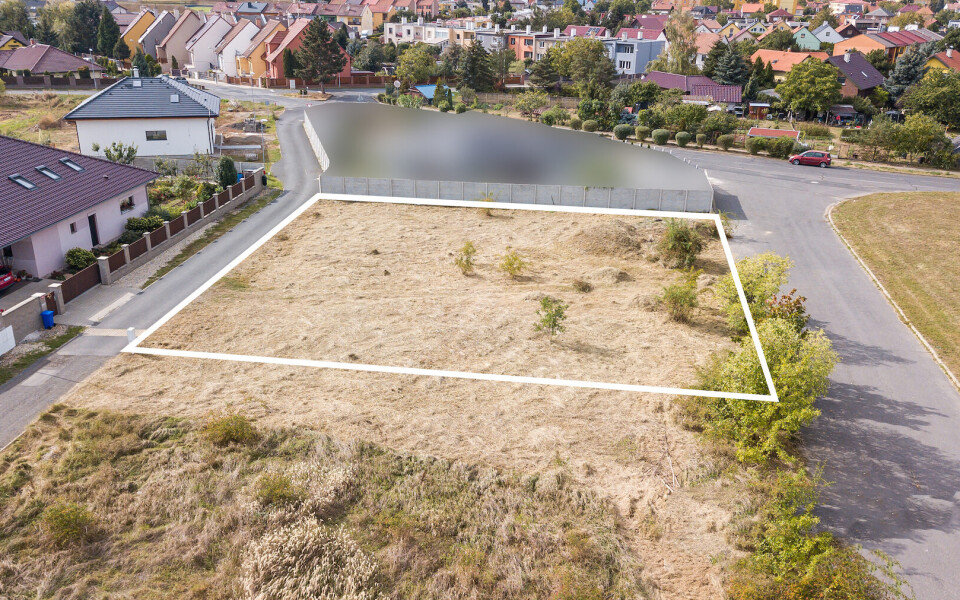Prodej pozemku pro bydlení, 1 000 m2 – Žatec
